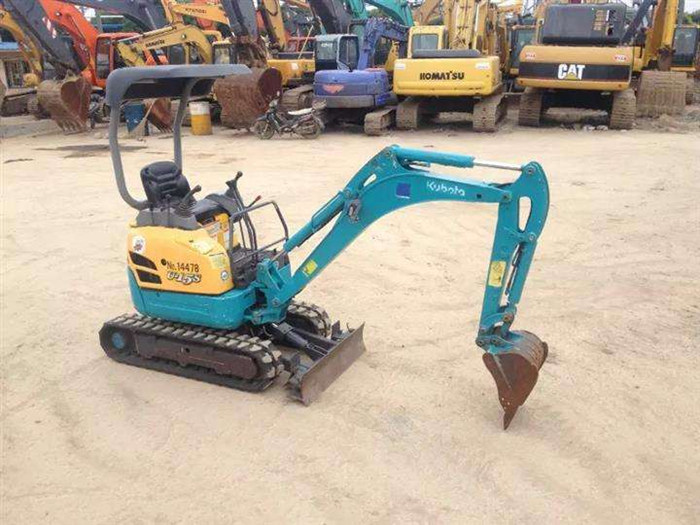 小挖機(jī)的保養(yǎng)